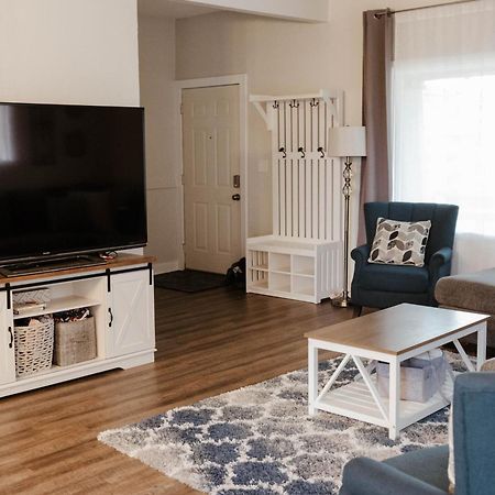 Central Tacoma Triplex 외부 사진
